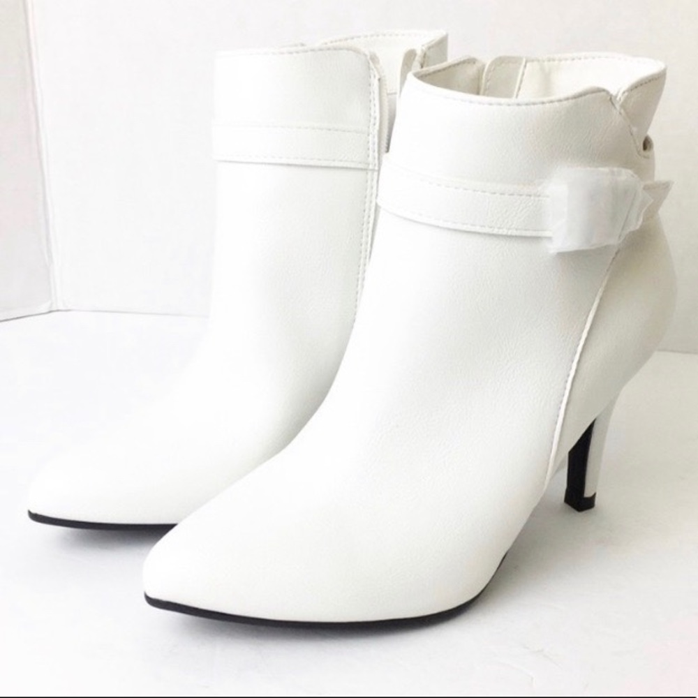 Me Too White Ankle Booties